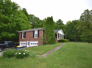 10695 Bowling Green Rd, Morgantown, KY 42261