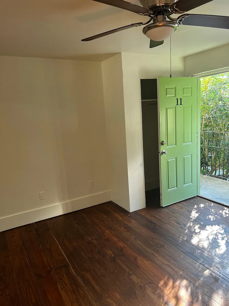 Building Photo - 433 N Prieur St #1