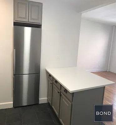 Rented by Bond New York | media 15