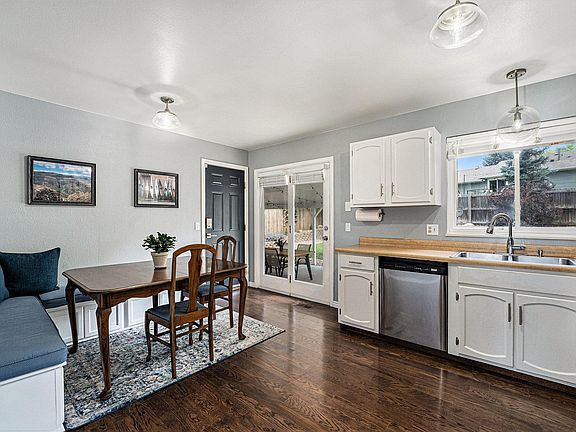 5th image of 8194 W 93rd Cir