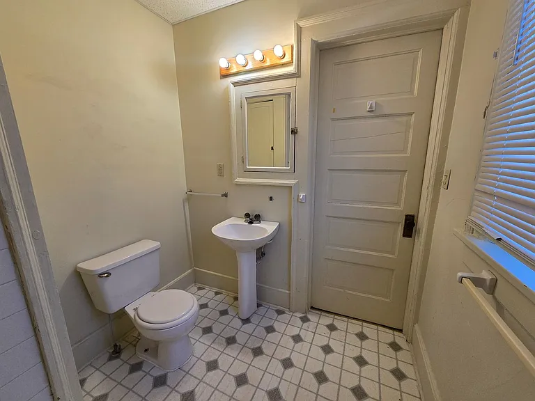 248 Jackson Ave — Photo 18