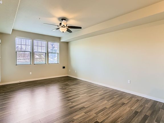 4th image of 16401 NW Chadwick Way Unit 106