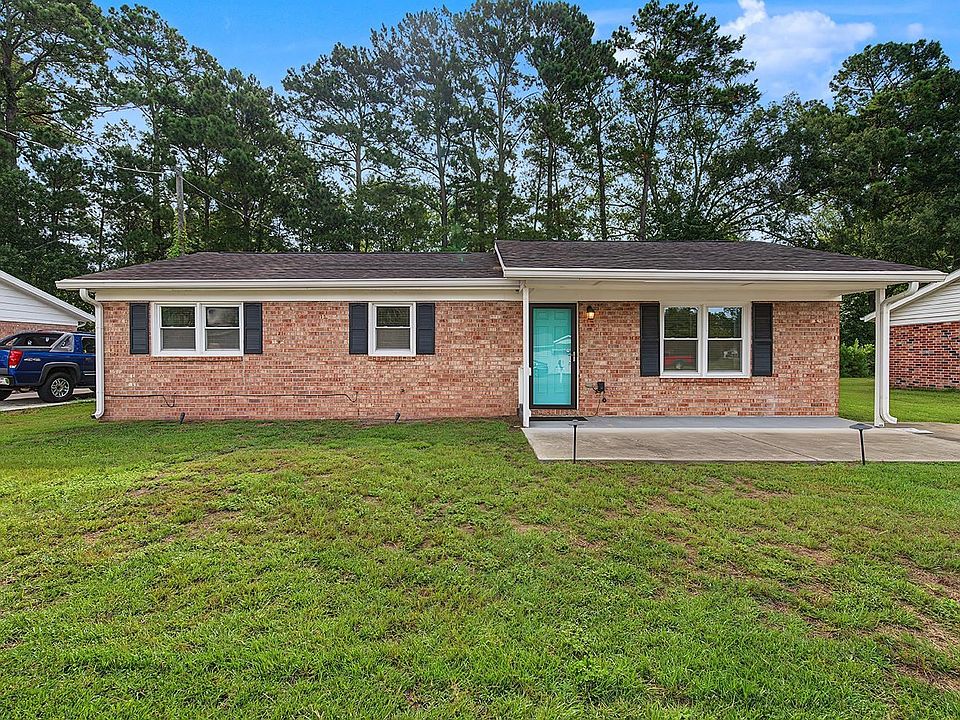 1st image of 5660 Dogwood Circle