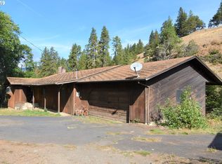 207 3rd Ave, Mosier, OR 97040