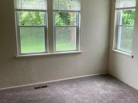 2nd image of 1300 6th St