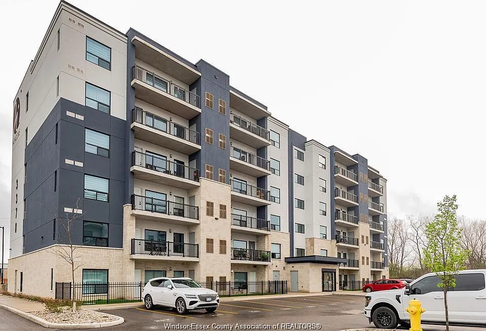 3340 Stella Cres #617
