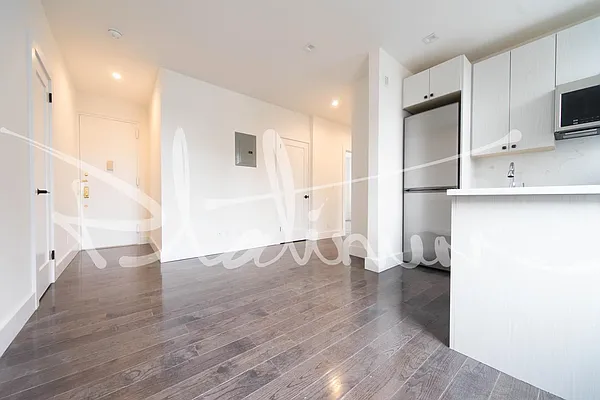 Rented by Platinum Properties | media 30