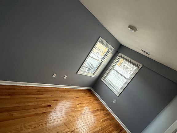 4th image of 91 Royal Ave APT 2