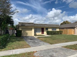 9677 Sandalfoot Blvd, Boca Raton, FL 33428