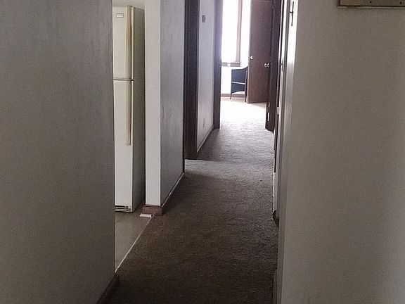 5th image of 708 Dinwiddie St #A