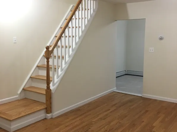 10204 216th St, Queens Village, NY 11429
