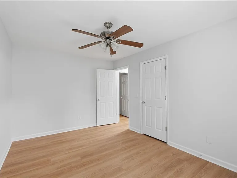 620 Brook Landing Ct — Photo 33