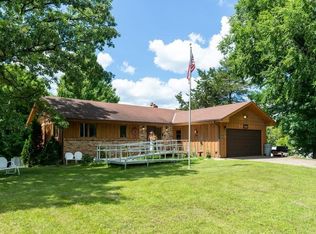 31426 Central Dr NE, Cambridge, MN 55008