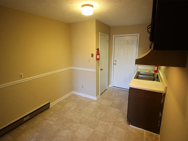 6454 Applecross Ave #C — Photo 23