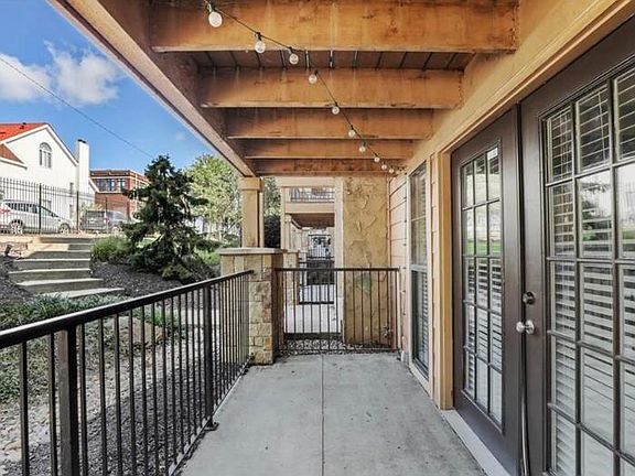 5th image of 4727 Jarboe St APT 32