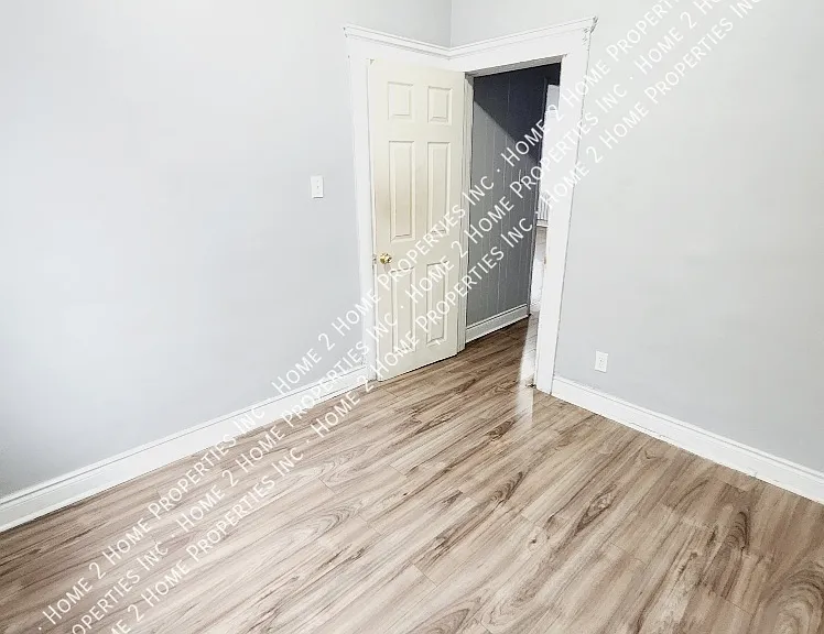 356 Josephine Ave — Photo 5