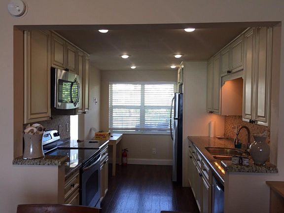 5th image of 1901 S Roosevelt Blvd APT 307E