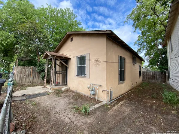1221 Center, San Antonio, TX 78202