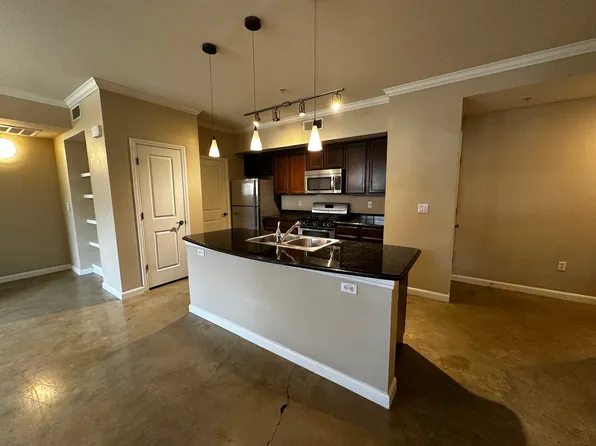 (undisclosed Address), San Marcos, TX 78666