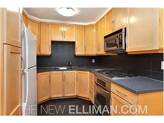 Rented by Douglas Elliman | media 15