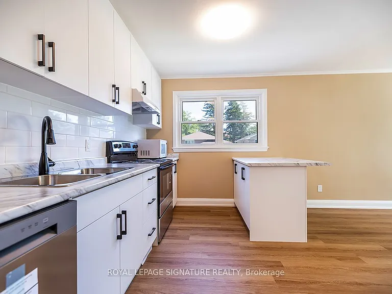 812 Schneider Pl — Photo 10