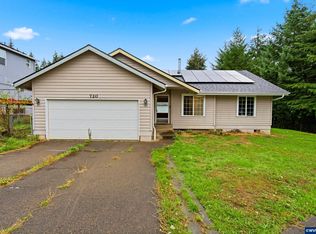 720 SW Pioneer Ct, Willamina, OR 97396