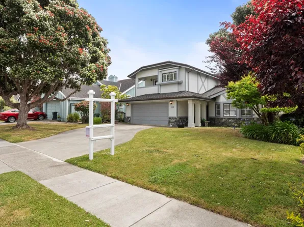 420 Greenbrier Rd, Half Moon Bay, CA 94019