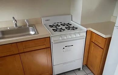 Sold by Manhattan Network Inc.