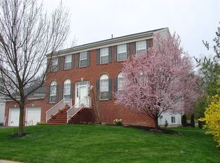 47 Brandon Rd W, Pennington, NJ 08534