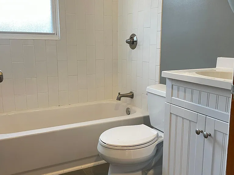 921 Eleanor Ave — Photo 6