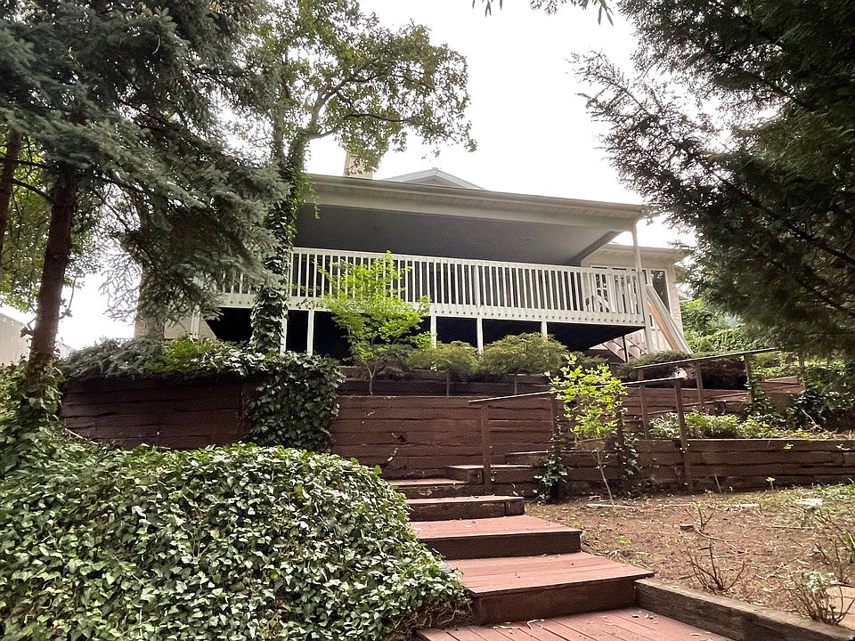 2nd image of 1910 E Millcreek Way