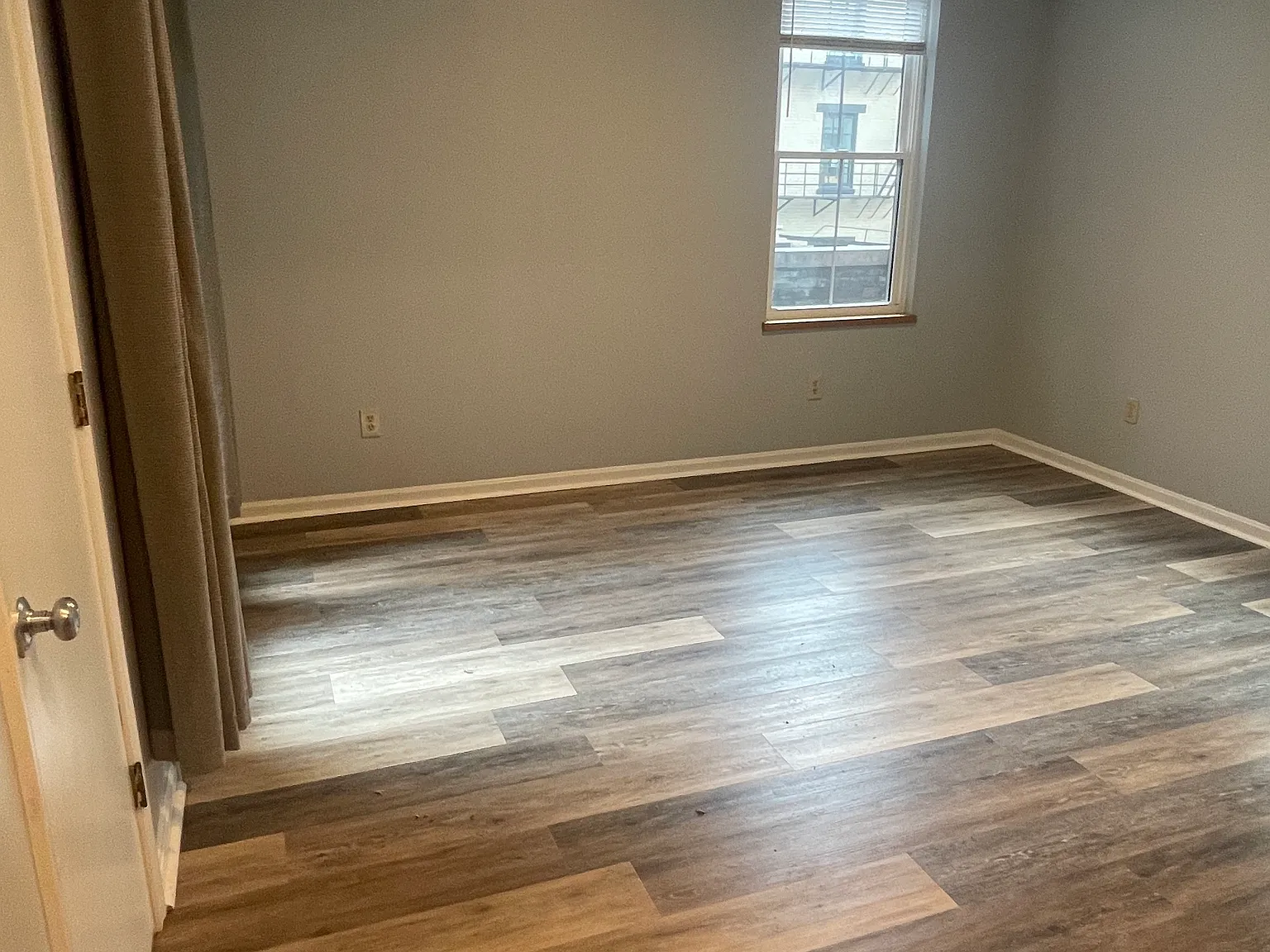 127 W 9th St — Photo 3