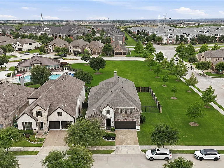 5000 Cyndur Dr — Photo 37