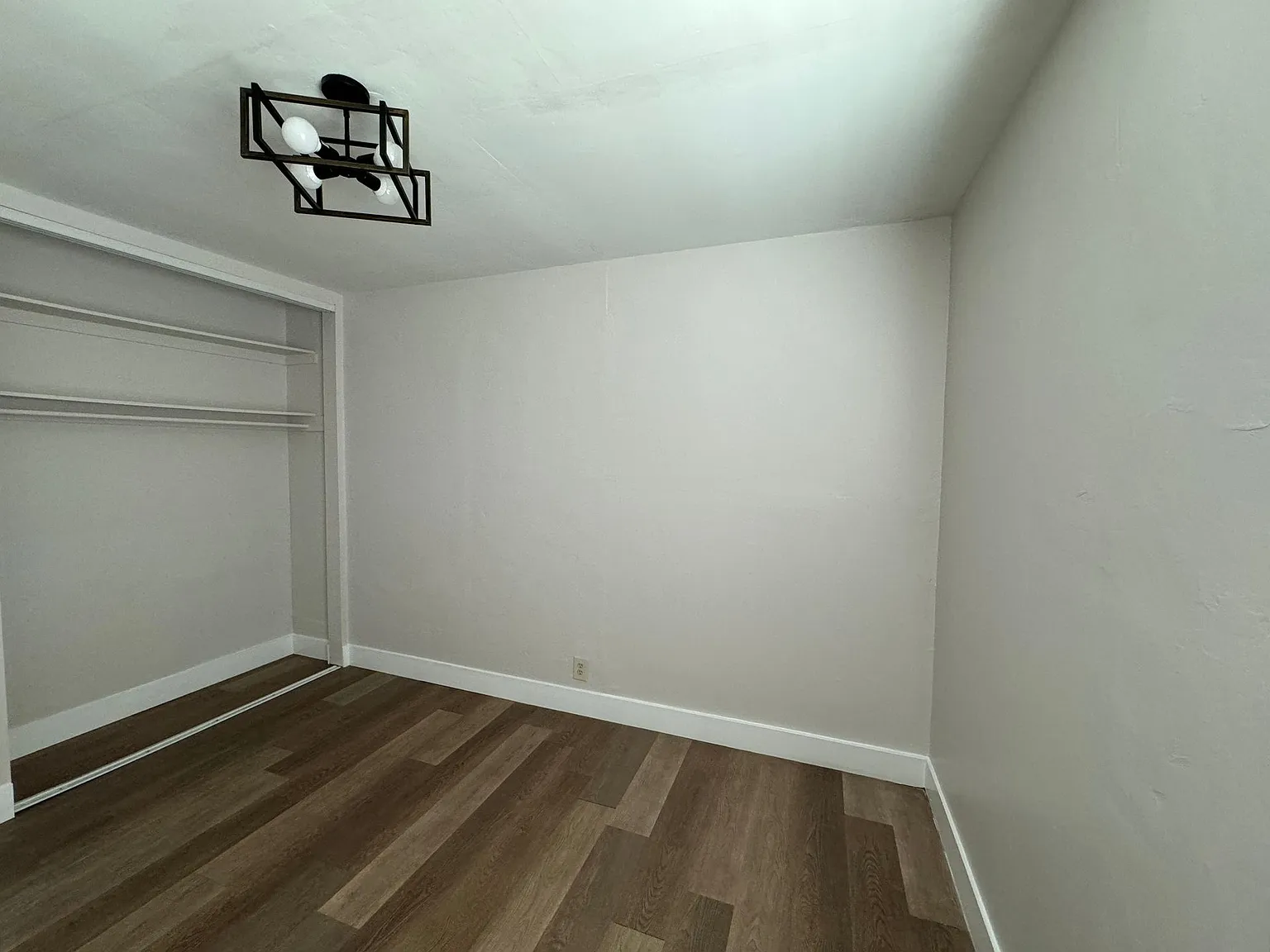 1128 Orange Ave — Photo 4