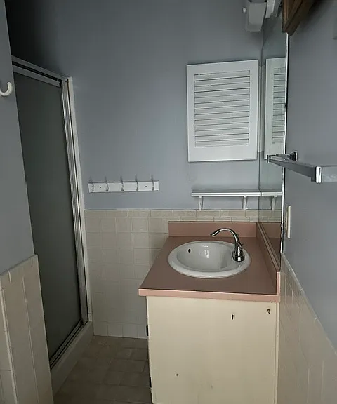 2301 Bay Dr #2 — Photo 14