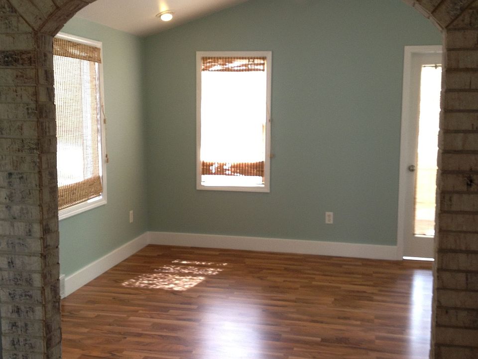 1st image of 781 Phillips St APT 1
