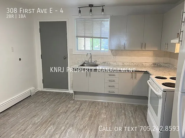 308 1st Ave E #4 — Photo 3