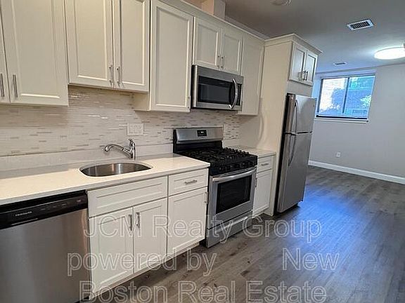 2nd image of 191 N Common St #U