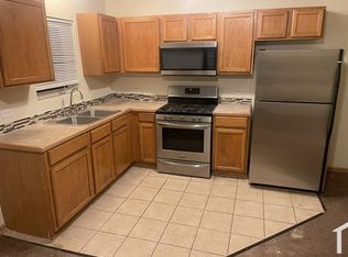 1403 S Kedvale Ave FLOOR 3, Chicago, IL
