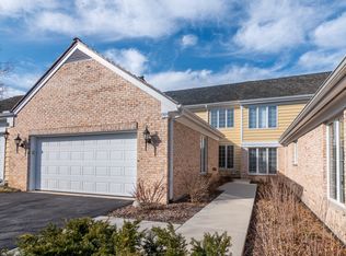 1384 Shire Cir, Inverness, IL 60067