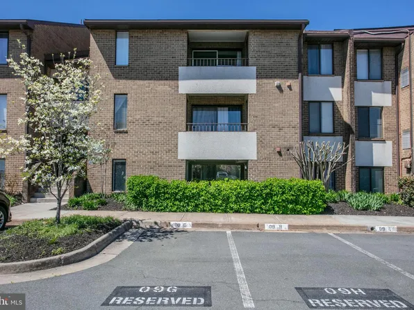 509 Florida Ave APT T4, Herndon, VA 20170