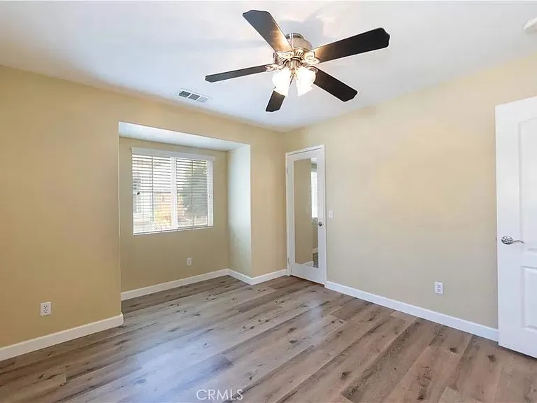 31538 Six Rivers Ct — Photo 18