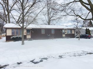 908 Vincent Ct, Lansing, MI