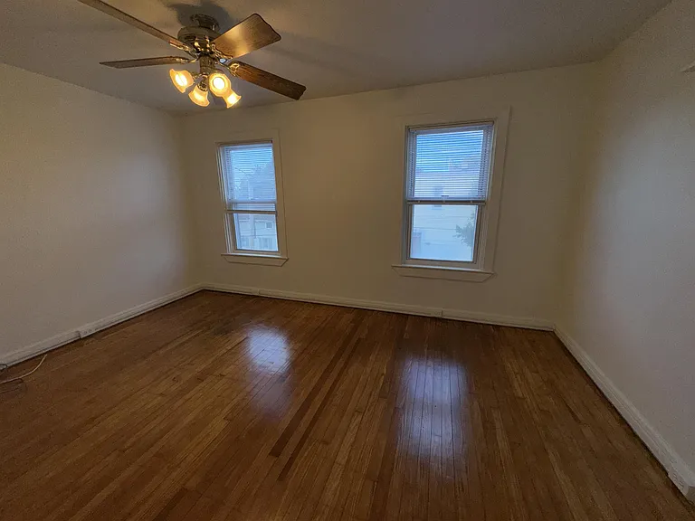 40 Fairview Ave — Photo 9