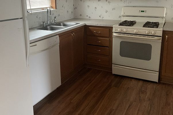 1st image of 749 S Bend Ave