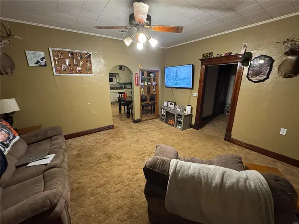 25770 Maple St, Wyaconda, MO 63474