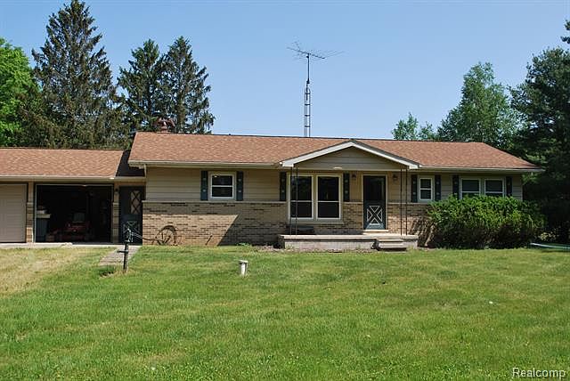 1st image of 2323 Mott Rd