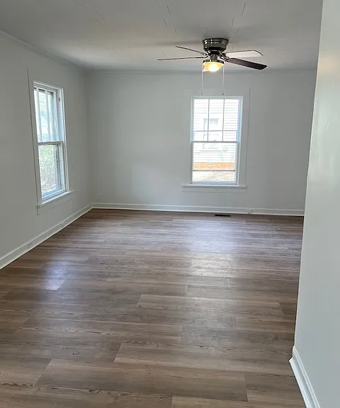 312 E Lowrance Ave — Photo 7
