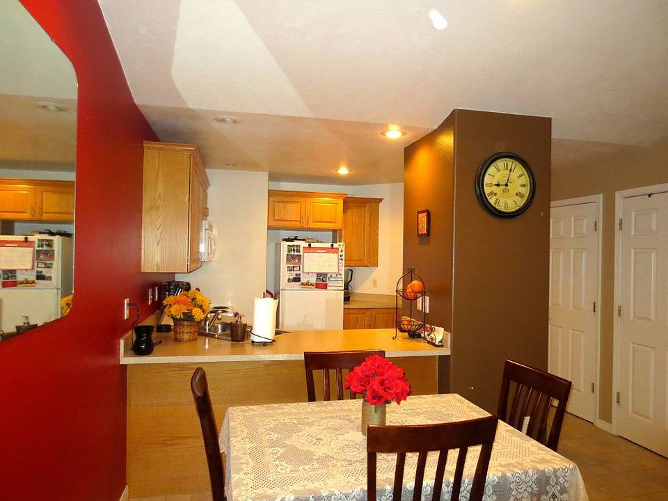 1st image of 860 S 5 W APT 22