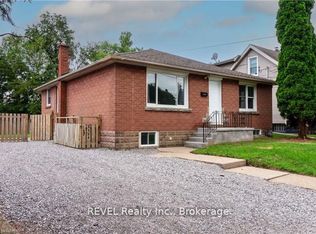 5530 Arthur St, Niagara Falls, ON L2E 3C1
